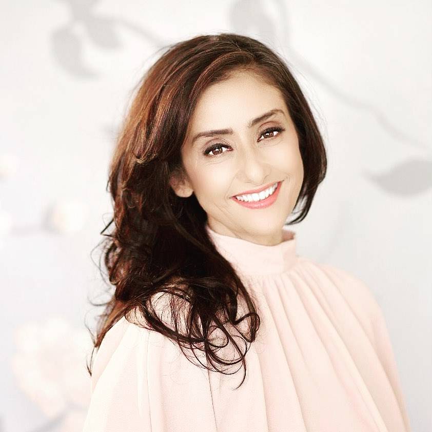MANISHA KOIRALA Pejuang Kanser Ovari Kekal Cantik Di Usia 51