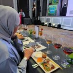 photo_6316544424850600034_y