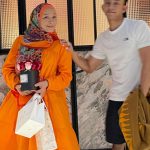 photo_6329878588907696056_y