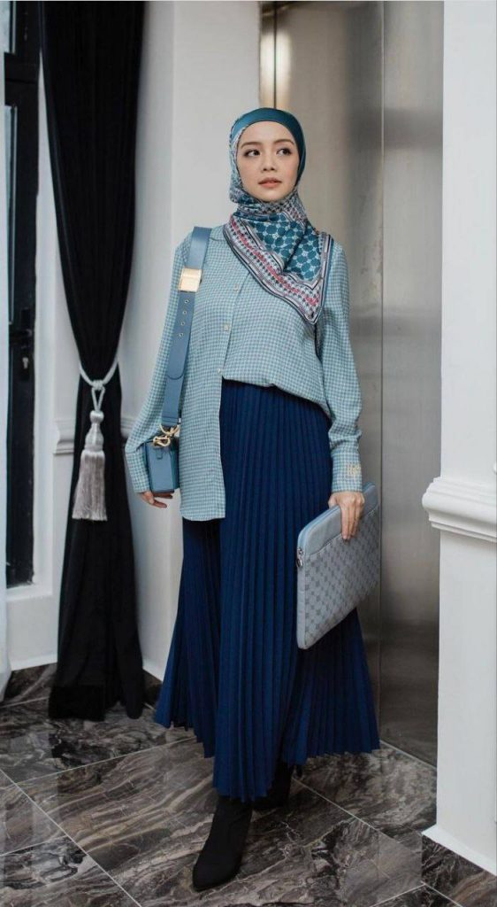Gaya Skirt Lipat Ringkas Untuk Penampilan Anggun