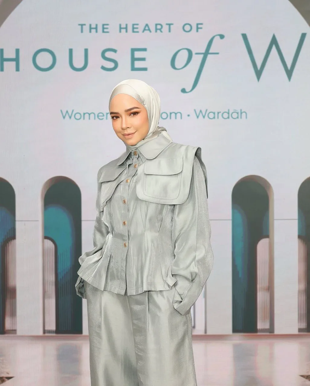 Gaya ‘Remaja’ NORA DANISH Sering Curi Tumpuan, Bukti Usia Bukan Halangan Untuk Berfesyen