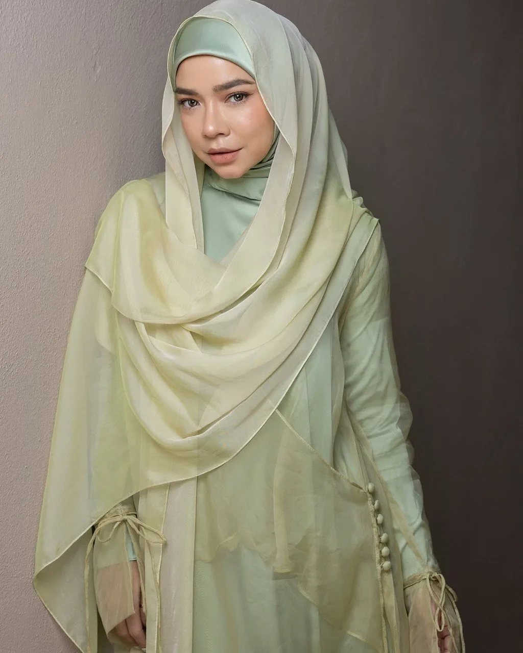Gaya ‘Remaja’ NORA DANISH Sering Curi Tumpuan, Bukti Usia Bukan Halangan Untuk Berfesyen