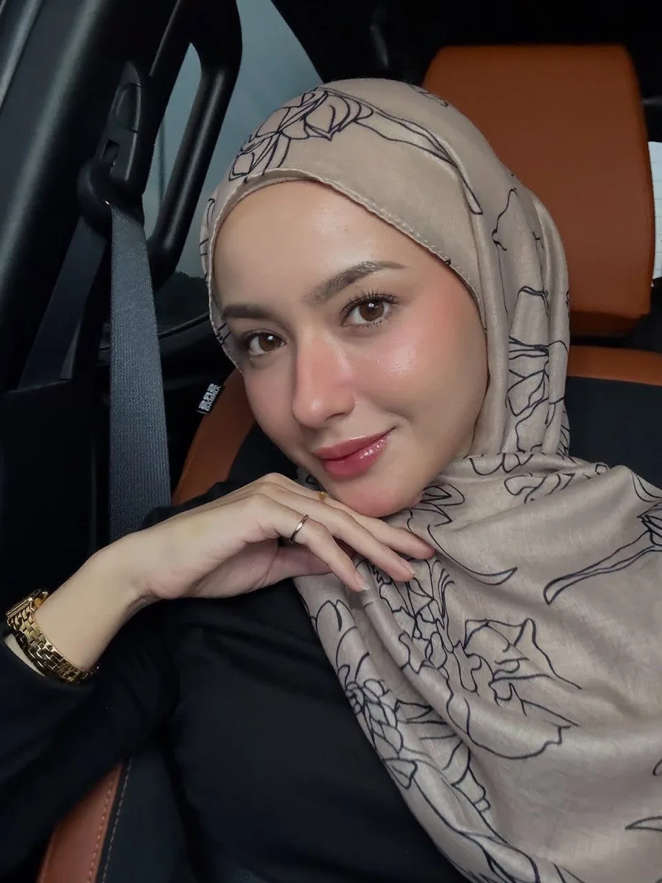 Meniti Usia 28 Tahun, Pesona Anak Kacukan Melayu-Inggeris HANNAH DELISHA Jadi Tarikan