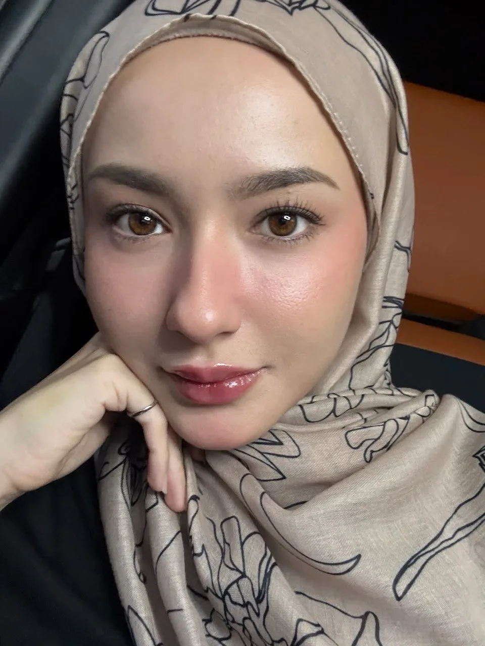 Meniti Usia 28 Tahun, Pesona Anak Kacukan Melayu-Inggeris HANNAH DELISHA Jadi Tarikan 6 Meniti Usia 28 Tahun, Pesona Anak Kacukan Melayu-Inggeris HANNAH DELISHA Jadi Tarikan