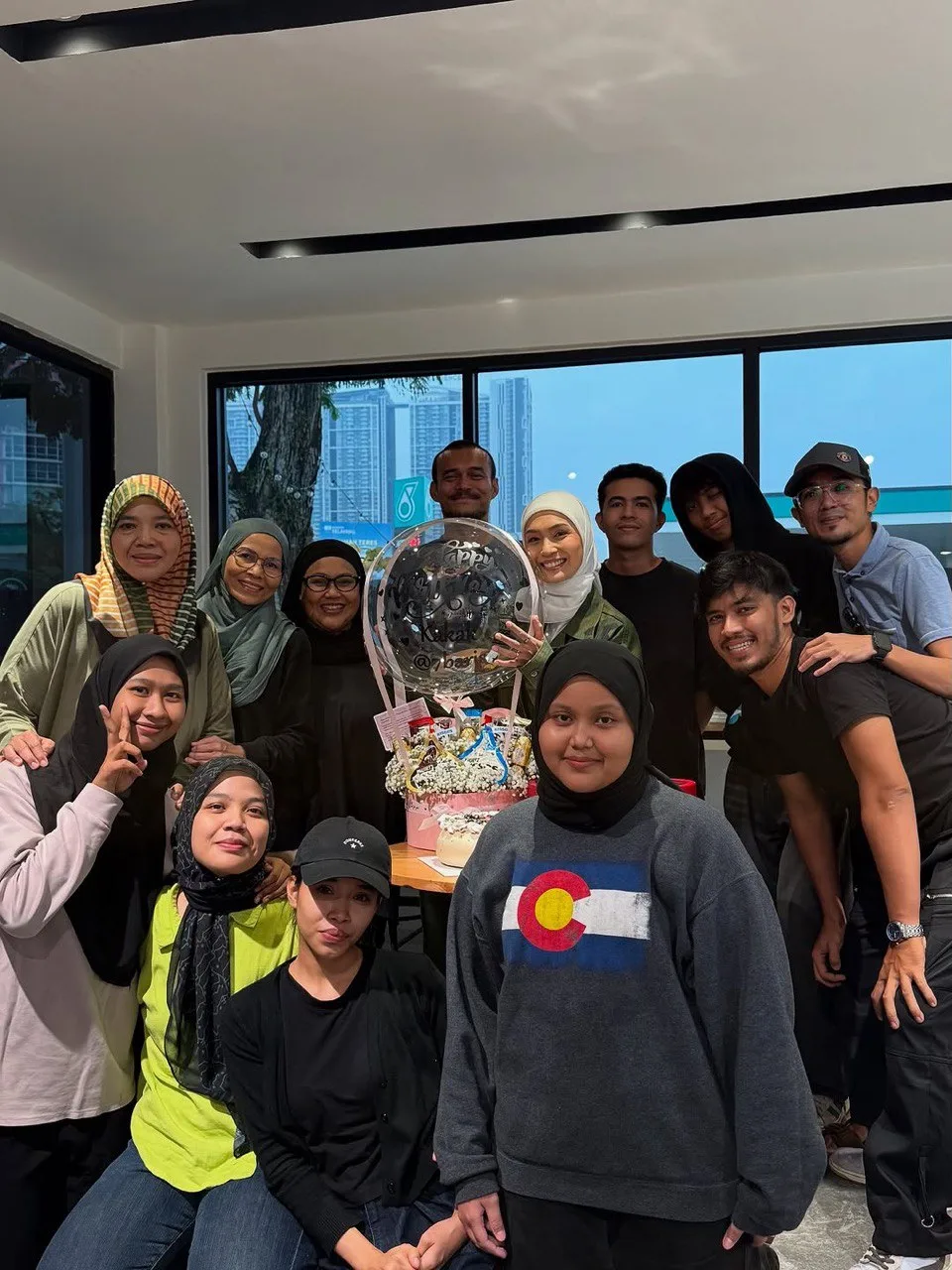 NANA MAHAZAN Genap 42 Tahun “Dikelilingi Mereka Yang Baik-Baik Adalah Nikmat Yang Tak Terhingga”