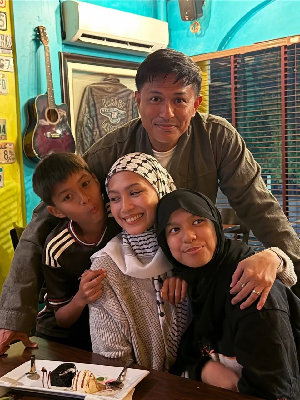 NANA MAHAZAN Genap 42 Tahun “Dikelilingi Mereka Yang Baik-Baik Adalah Nikmat Yang Tak Terhingga”