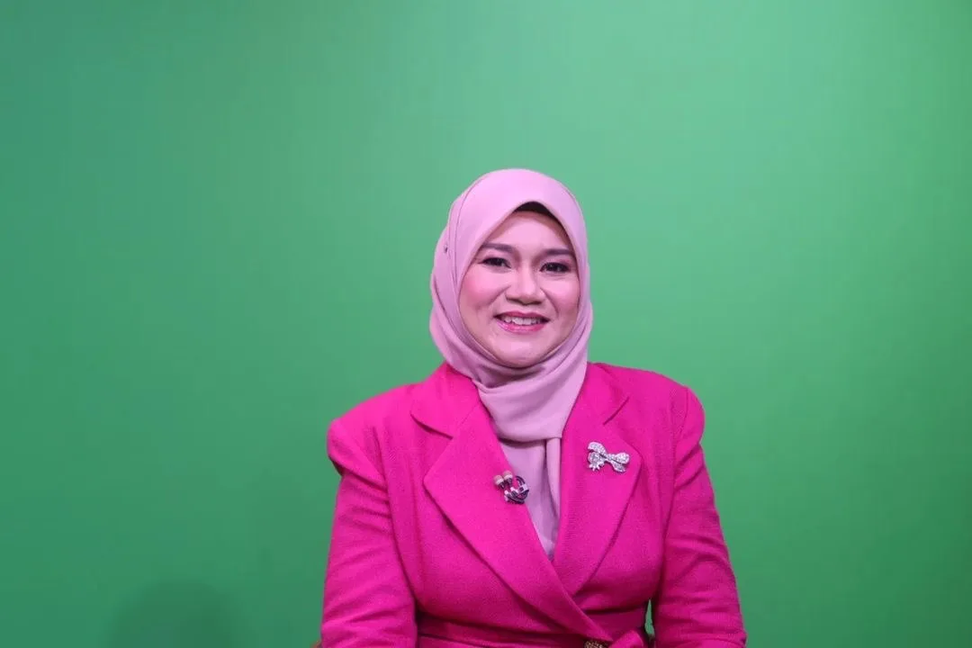 Serlah Sisi Keibuan “Saya Ingin Pastikan Anakanda Putri Qisya Berada Dalam Keadaan Baik” FADHLINA SIDEK