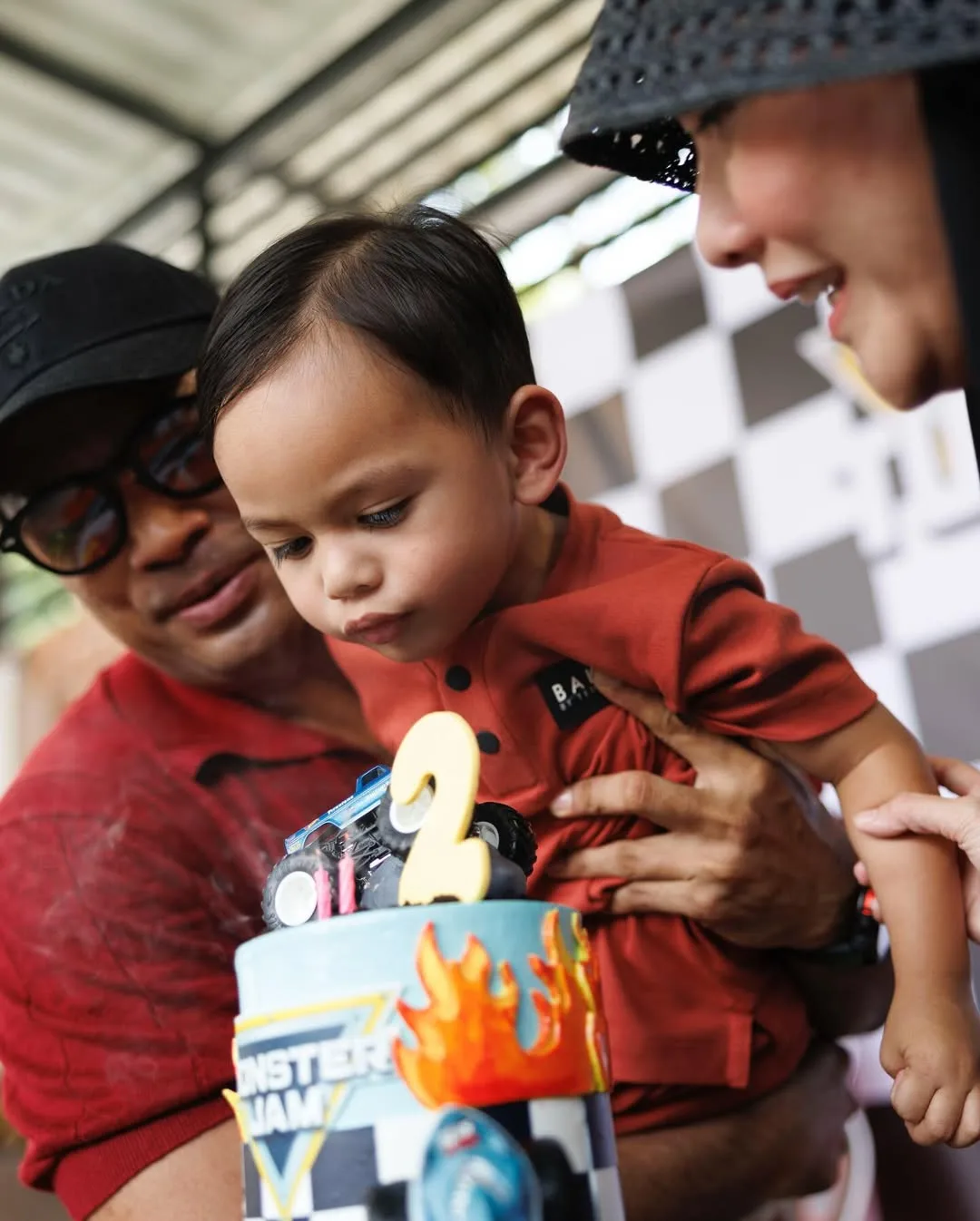 Tuah Alam Genap 2 Tahun, Datuk Remy Ishak & Datin Ezza Rai Birthday Anak Meriah Macam Pesta!