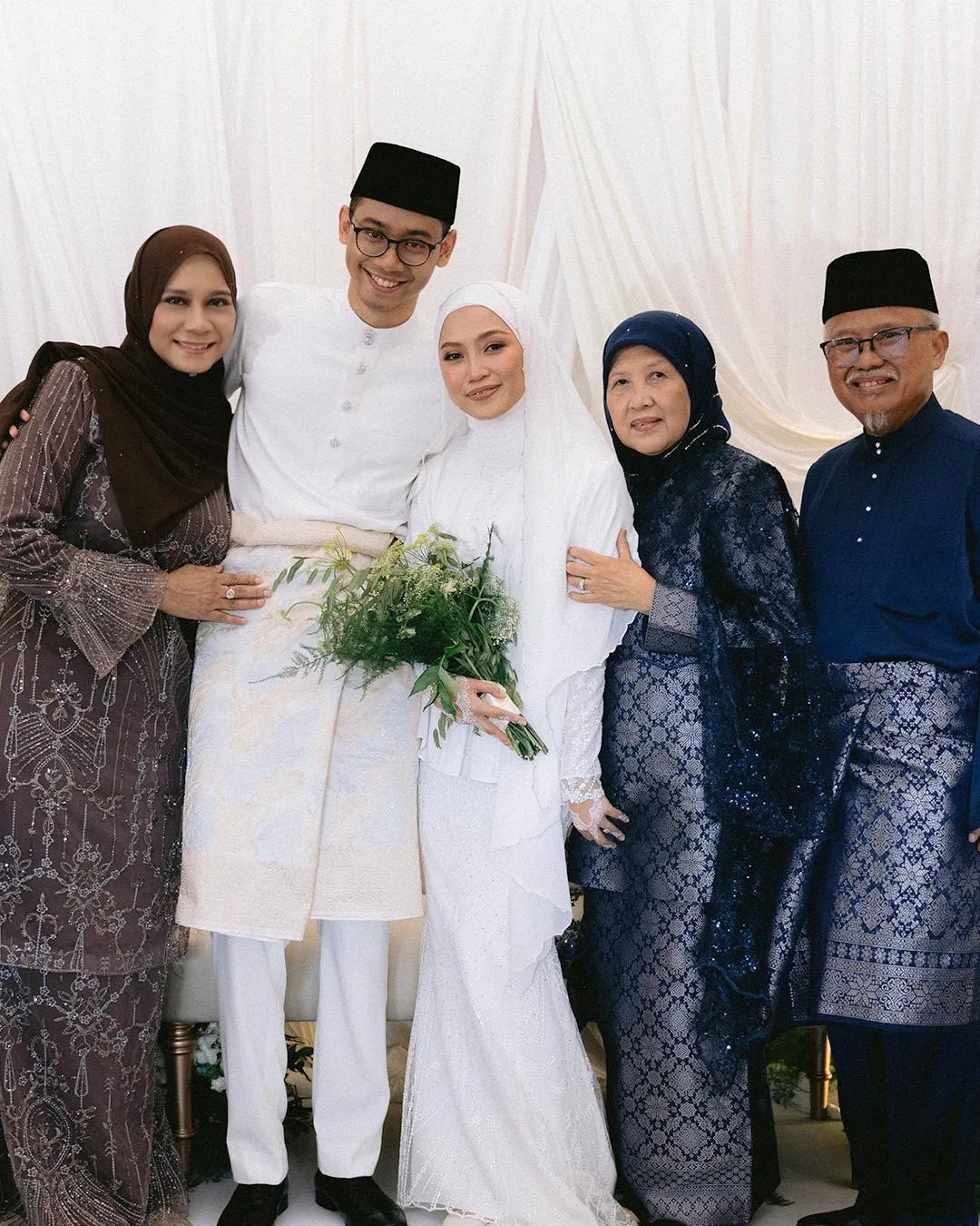 Anak Bongsu Selamat Bernikah, Datuk Mastura Yazid Titip Doa Buat Arwah Suami “Wan, Hari Ini Tura Dah Laksanakan Amanah Untuk Wan!”