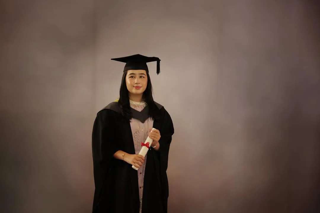 Beauty With Brains! Berusia 23 Tahun, Tengku Puteri Jihan Raih Ijazah Kelas Pertama Bidang Tekstil
