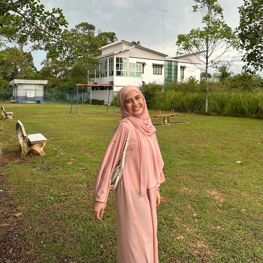 Orangnya Cantik Seindah Nama, Mawar Mutiara Suri Hati Nur Izzuddin Bahagia Dengan Kehadiran Abdul Malik!