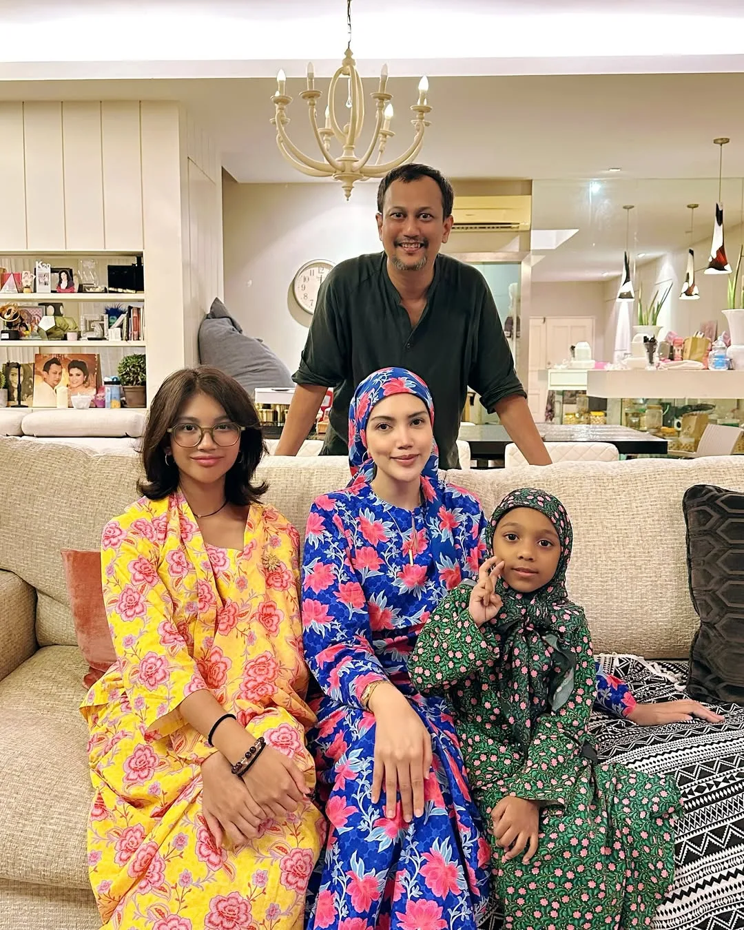 Makin Ceria & Bahagia, Cecah Usia 38 Tahun Elyana Kian Matang Layari Kehidupan Jadi Isteri & Ibu!