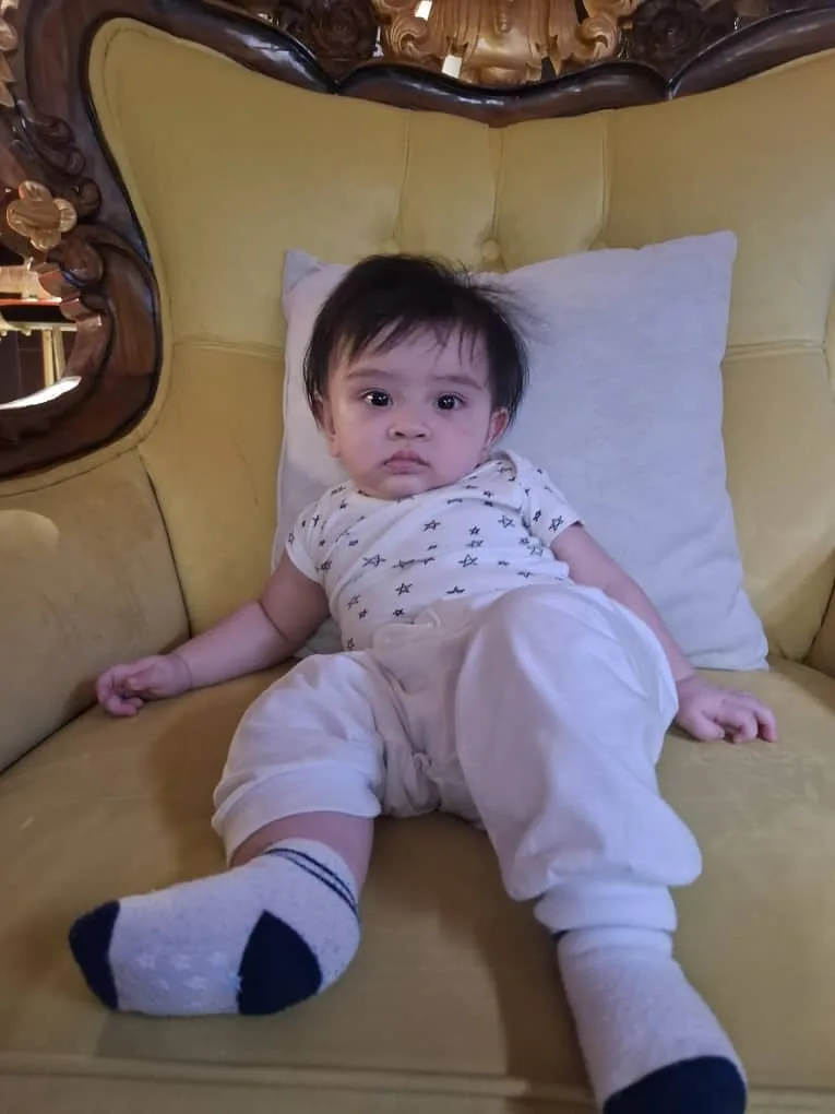 Anak Bongsu Genap Setahun, Kejelitaan Datin Sharifah Ladyana & Keluarga Bahagia Dato’ Awie Tarik Tumpuan!
