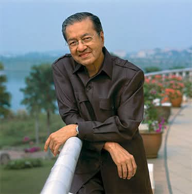 Genap 100 Tahun, Tun Dr Mahathir Mohamad Saksi 3 Perubahan Zaman Berbeza!