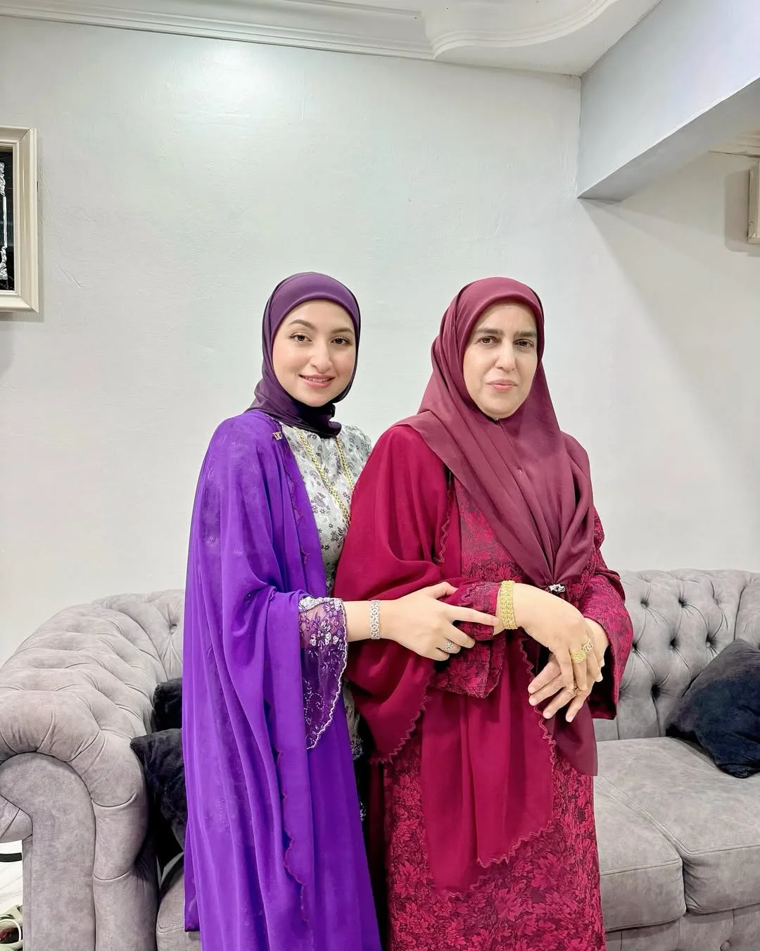 Berwajah Ayu, Humble & Jelita, Datin Balqish Suri Hati Dato’ Azril Bangga Kejayaan Suami & Bahagia Jadi Ibu 4 Anak!