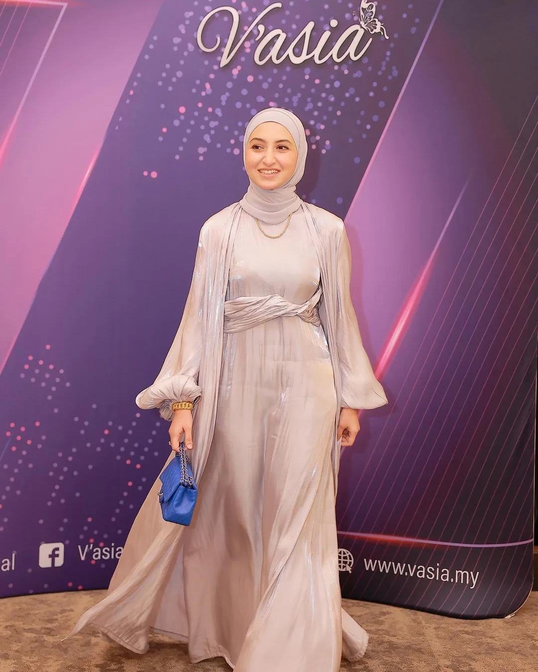 Berwajah Ayu, Humble & Jelita, Datin Balqish Suri Hati Dato’ Azril Bangga Kejayaan Suami & Bahagia Jadi Ibu 4 Anak!