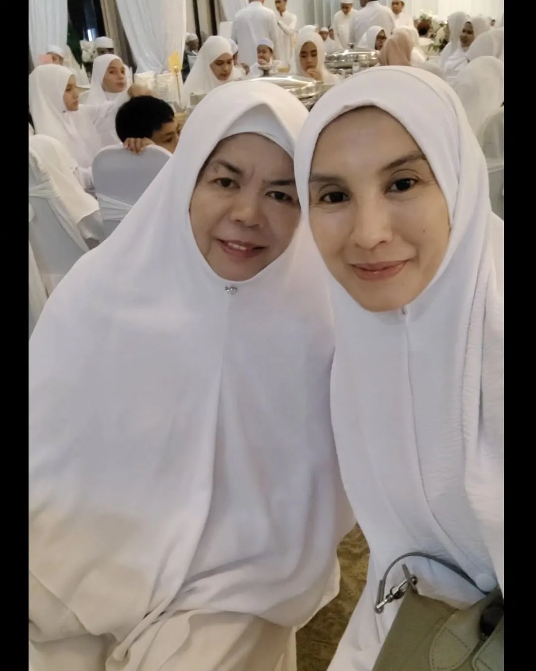 Bangga Jadi Anak Tukang Jahit, Lisdawati Saksi Ibu Jahit & Jual Telekung Demi Besarkan Adik-Beradik!