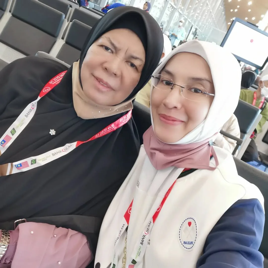Bangga Jadi Anak Tukang Jahit, Lisdawati Saksi Ibu Jahit & Jual Telekung Demi Besarkan Adik-Beradik!