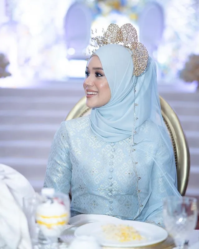 Bergelar Doktor Gigi & Miliki Wajah Ayu, Dr Ruhila Roslan Warisi Gen Cantik Puan Sri Normala Samsudin!