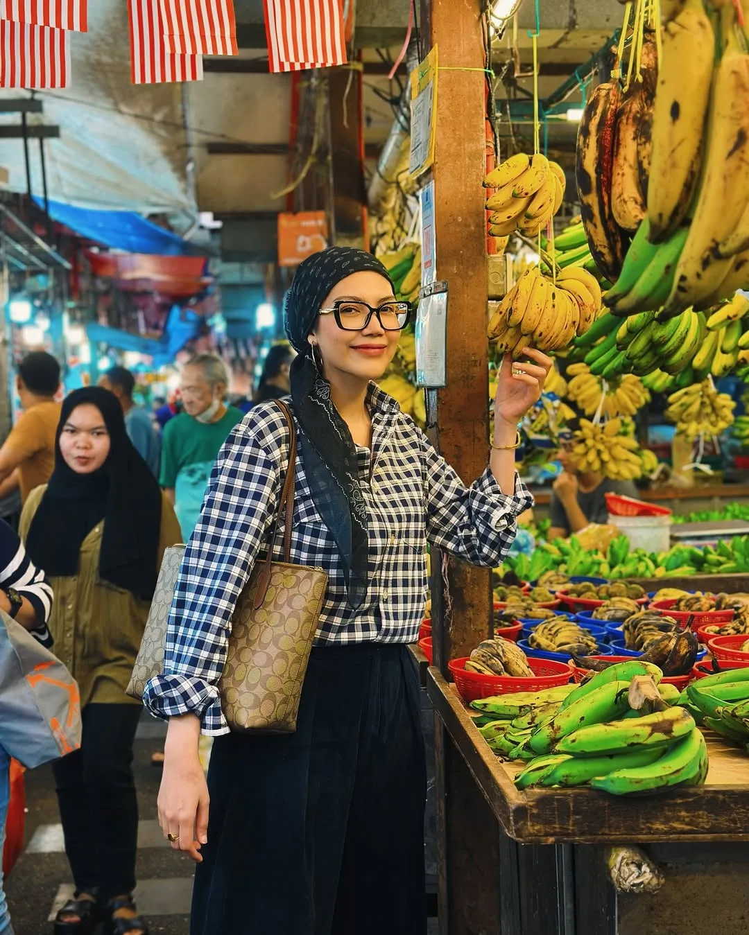 Makin Ceria & Bahagia, Cecah Usia 38 Tahun Elyana Kian Matang Layari Kehidupan Jadi Isteri & Ibu!