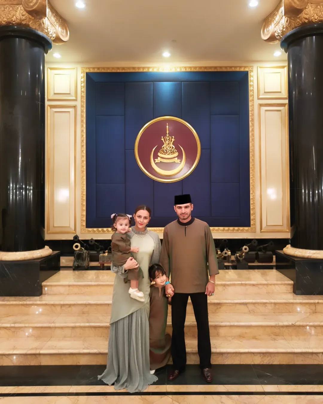 Kejelitaan Che Puan Juliana Evans, Rai Ulang Tahun Kelahiran Ke-36 & Bahagia Di Sisi Keluarga!