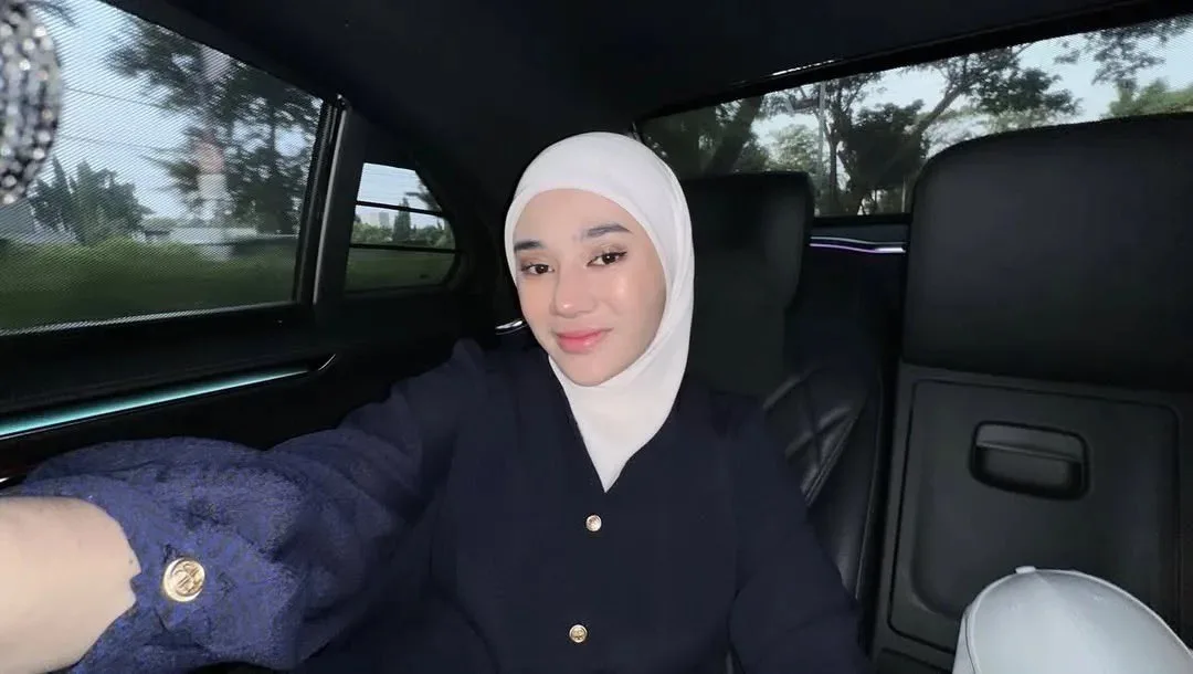 Usahawan Cantik Lulusan Undang-Undang Ini Buktikan Wanita Mampu Berjaya Dalam Pelbagai Bidang