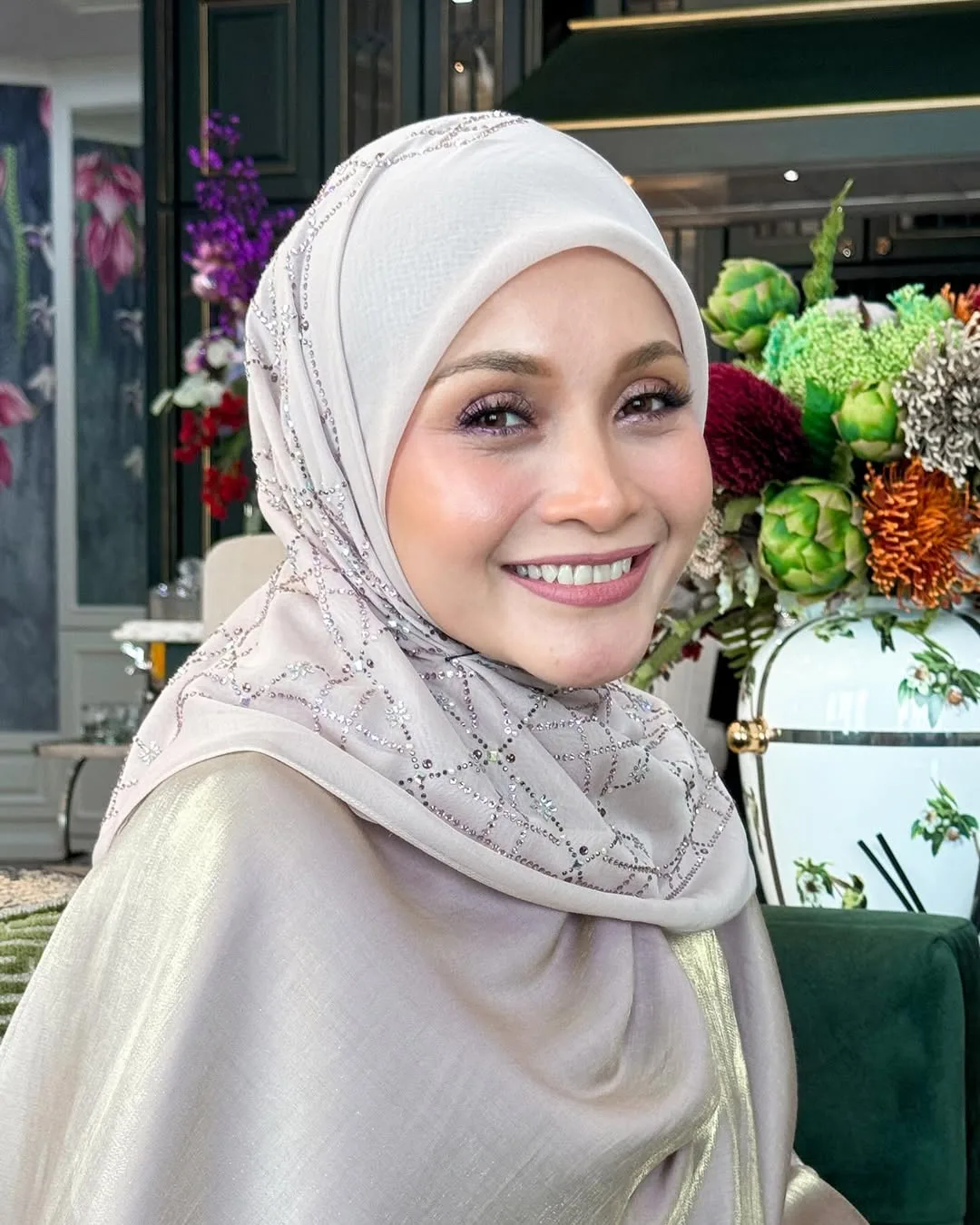 Dari Pelakon Ke Dunia Politik Kini Datin Anne Ngasri Pemilik Butik Tudung Mewah, “Ini Dakwah Kecil Melalui Perniagaan.”