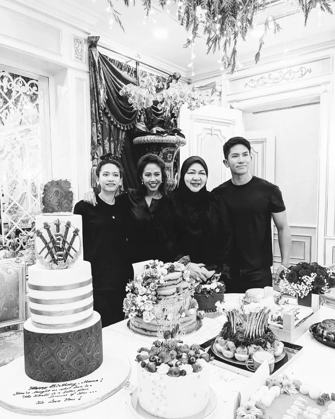 Bekas Isteri Sultan Brunei & Pramugari Brunei Royal Airlines, YM Datin Paduka Seri Dayang Hajah Mariam Anggun Usia 69!