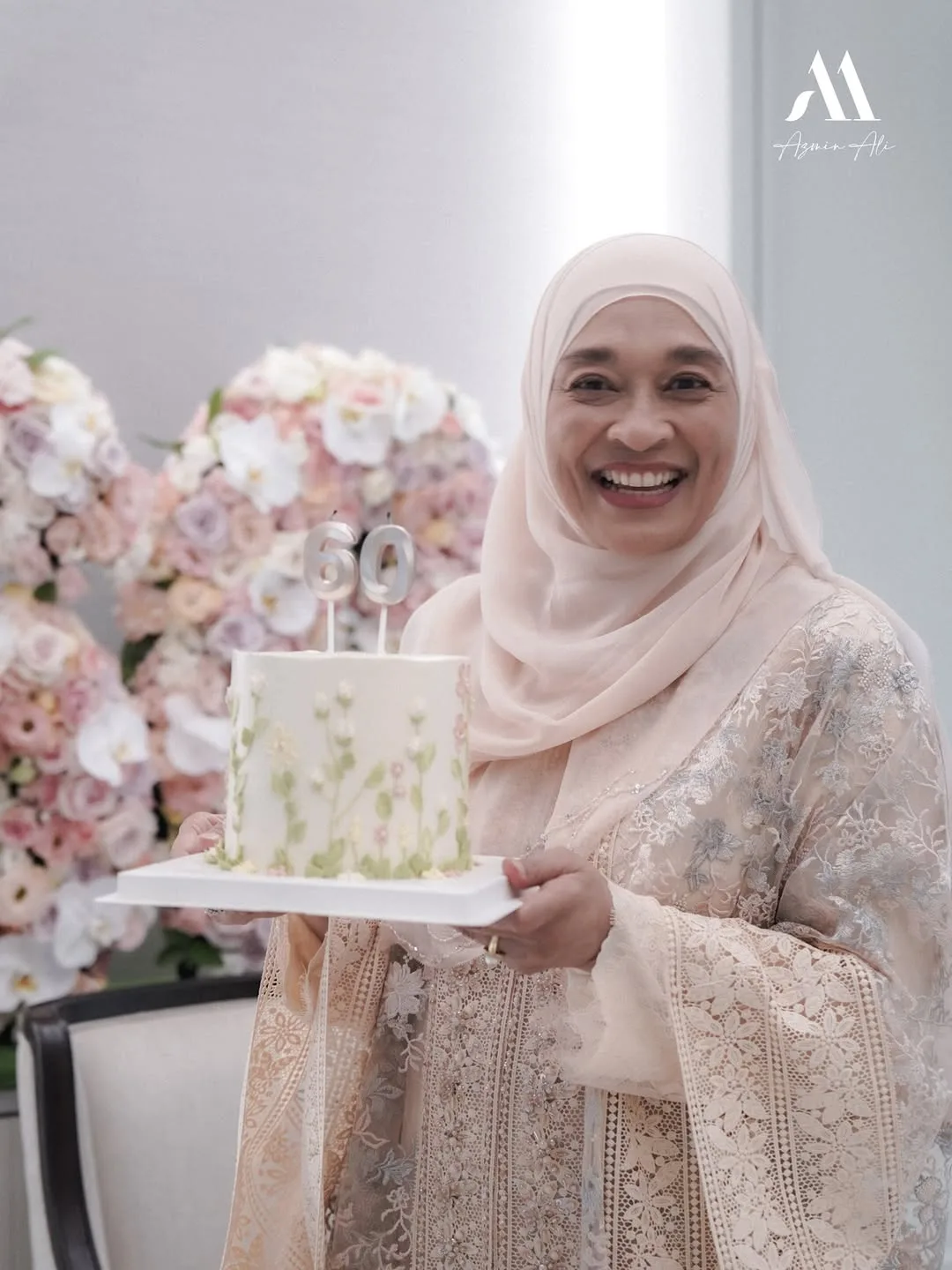 Masak Sotong Goreng Kunyit Sempena Birthday Isteri ke-60, Dato' Seri Azmin Ali Mahir Memasak & Ada 7 Cucu 15 Masak Sotong Goreng Kunyit Sempena Birthday Isteri ke-60, Dato’ Seri Azmin Ali Mahir Memasak & Ada 7 Cucu