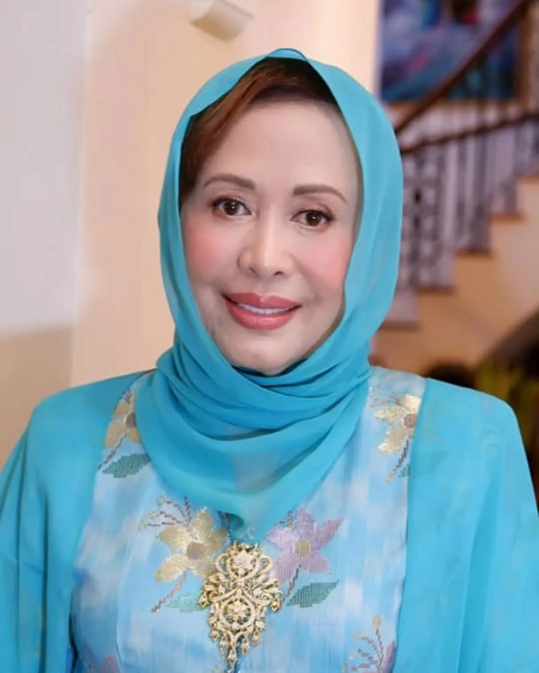 Jelita Usia 77 Tahun & Nenek 7 Cucu, Terpikat Wajah Awet Muda Toh Puan Raja Noora Isteri Yang Di-Pertua Negeri Pulau Pinang!