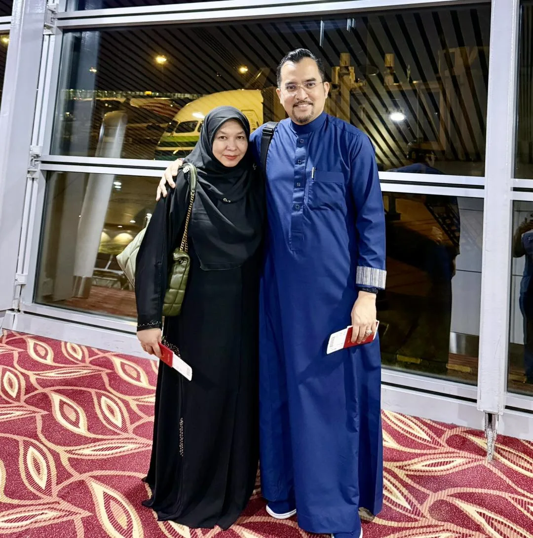 Hebat Prof Datin Dr Irwani, Isteri Dato’ Dr Asyraf Ini Terpelajar, Ibu 6 Anak & Lancar Buku Kewangan Islam!