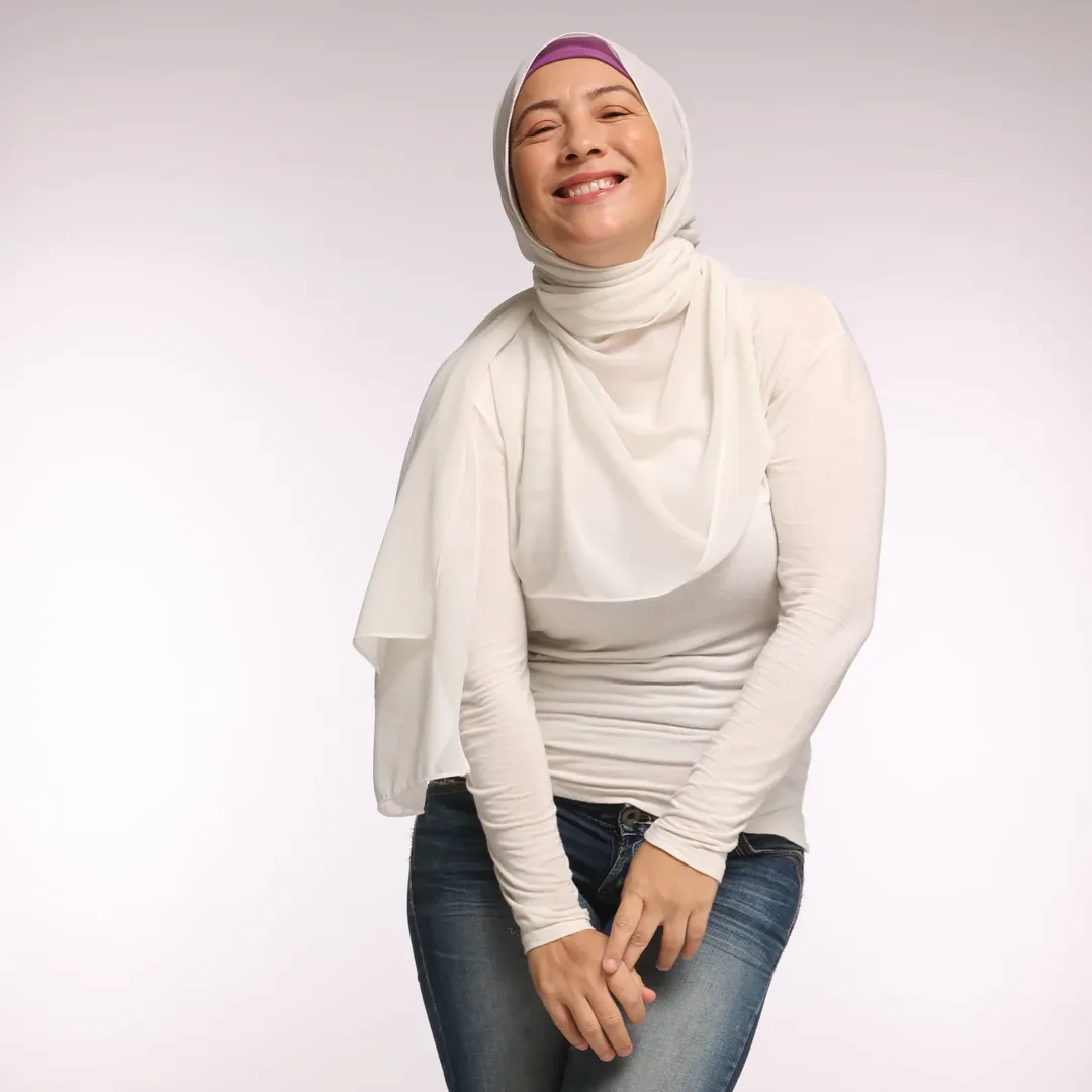 Keturunan Melayu-Inggeris, Sharifah Sofia Anggun Usia 40 & Bahagia Galas Tugas Ibu 2 Anak!