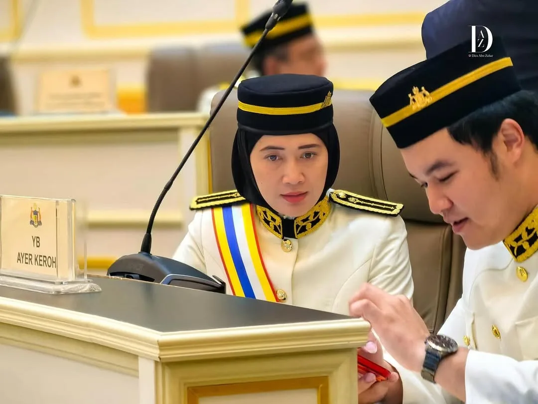 Anak Bekas Ketua Menteri Melaka, Datuk Dira Abu Zahar Ikut Jejak Arwah Bapa Berbakti Untuk Masyarakat!