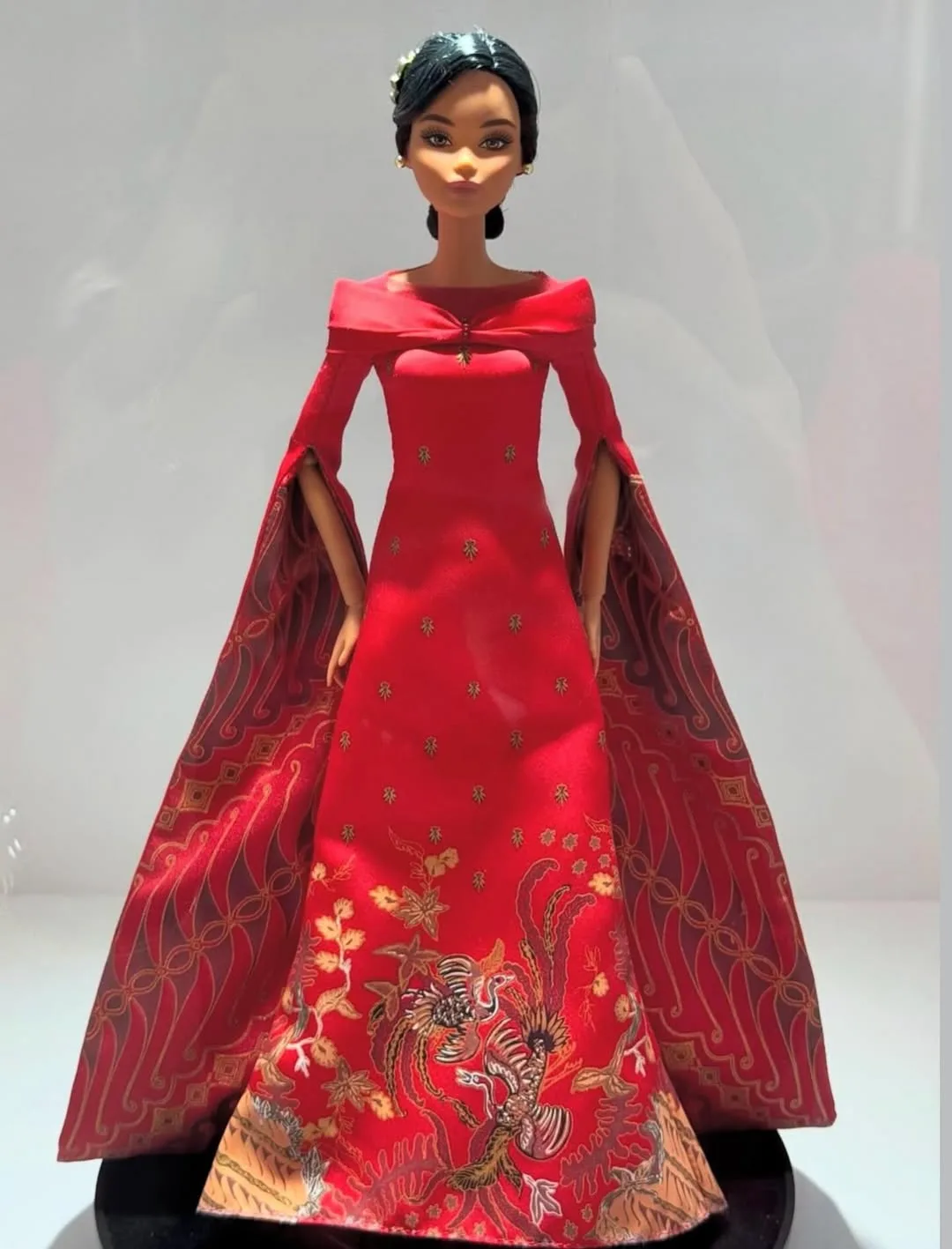 Barbie Edisi Indonesia Sempena Ulang Tahun Mattel & Kemerdekaan RI ke-80, Pakai Gaun Batik!