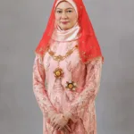 Potret rasmi terbaharu Yang Amat Berbahagia Toh Puan Datuk Patinggi Fauziah Binti Mohd. Sanusi a