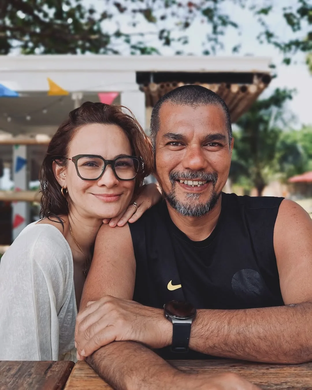 Aktif Usia 44 Tahun, Aishah Sinclair Bahagia Usia Perkahwinan Cecah 19 Tahun & Ibu 2 Anak!