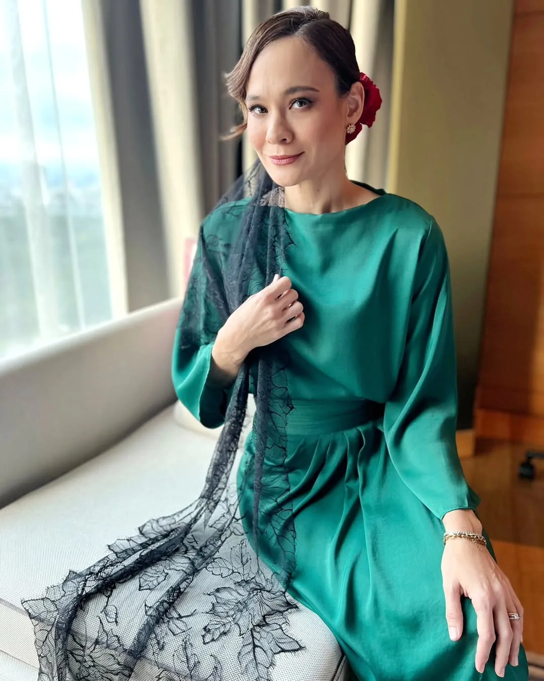 Aktif Usia 44 Tahun, Aishah Sinclair Bahagia Usia Perkahwinan Cecah 19 Tahun & Ibu 2 Anak!