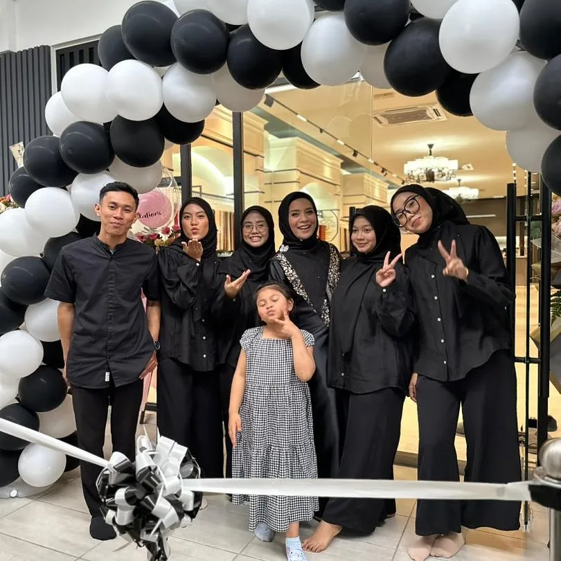 Dari Pelakon Ke Dunia Politik Kini Datin Anne Ngasri Pemilik Butik Tudung Mewah, “Ini Dakwah Kecil Melalui Perniagaan.”