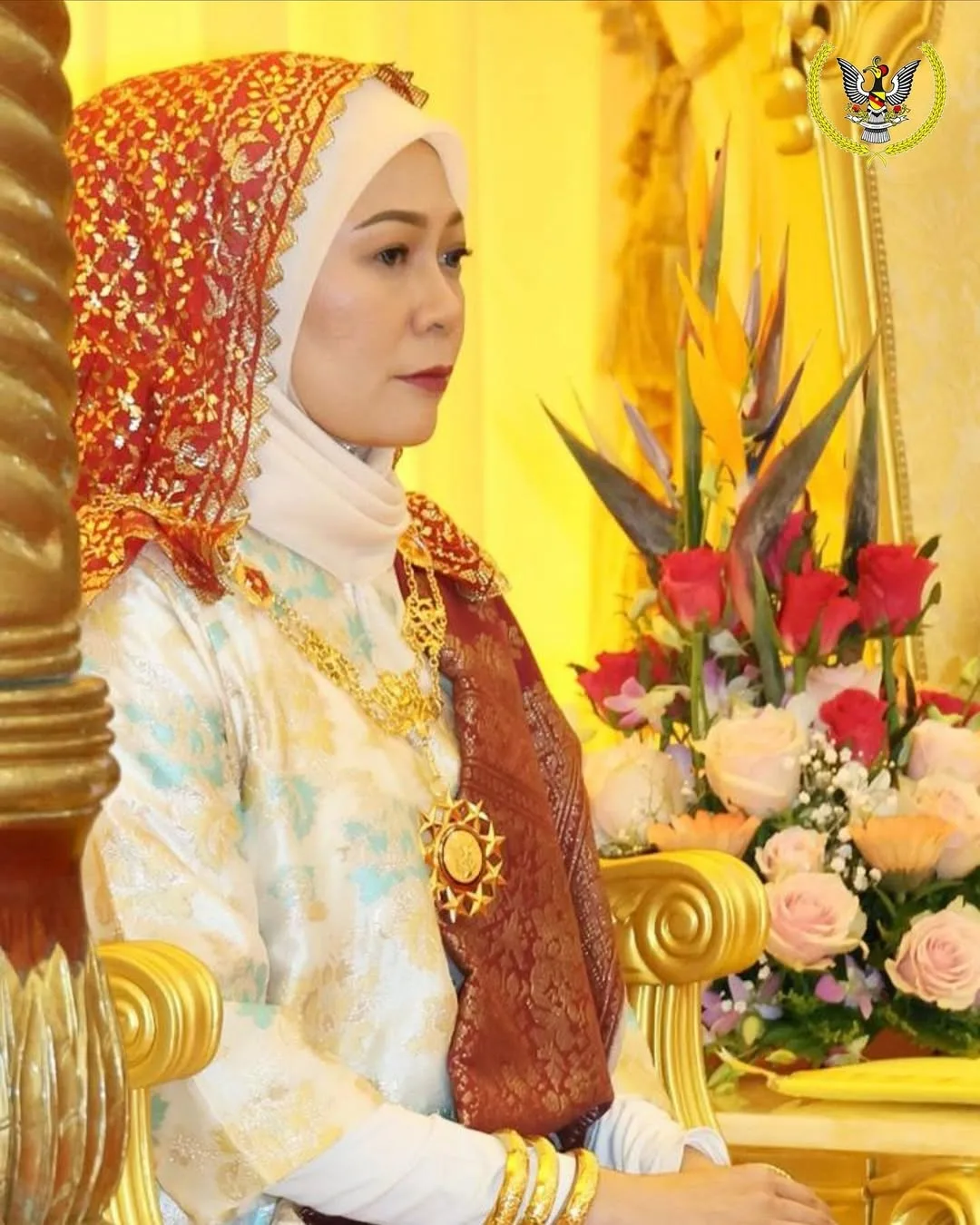 Bekas Pramugari & Pernah Jadi Guru, Keanggunan Isteri TYT Sarawak Toh Puan Datuk Patinggi Fauziah Jadi Bualan!