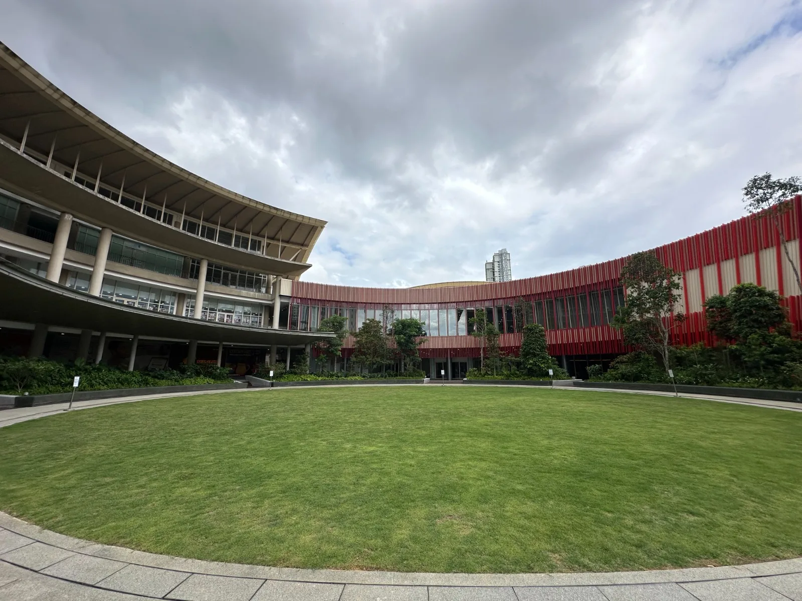 Destinasi Gaya Hidup Terbaharu Putrajaya, Alamanda Shopping Centre Kini Berwajah Lebih Segar & Elegan!