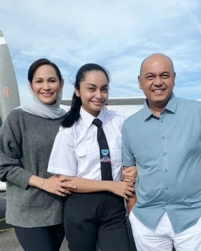 “Alhamdulillah, Congrats My Ellisa,” Pelakon Aleza Shadan Luah Rasa Syukur Anak Gadis Bakal Jadi Pilot!