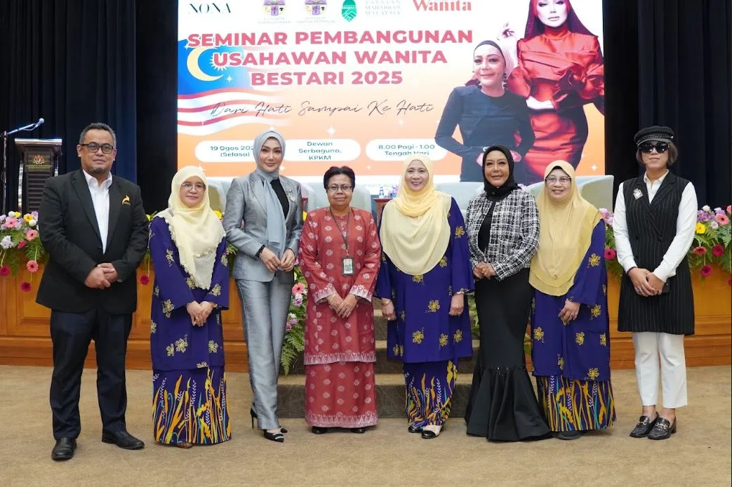 Seminar Usahawan Wanita Bestari 2025: Memacu Pemerkasaan Wanita Dalam Era Digital Patuh Syariah