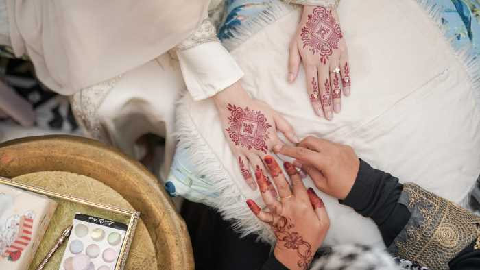 Lembutnya Wajah Bakal Menantu Tg Zawyah & Siti Nurhaliza, Izza Atirah Shirafuddin Berdebar Hitung Hari Bahagia