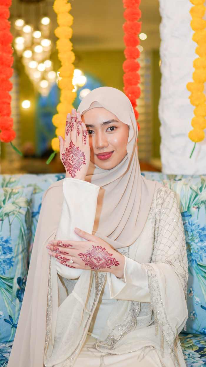 Lembutnya Wajah Bakal Menantu Tg Zawyah & Siti Nurhaliza, Izza Atirah Shirafuddin Berdebar Hitung Hari Bahagia