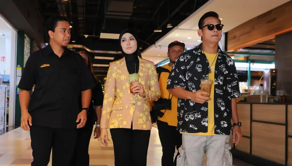 “Tak Selamanya Kita Di Atas..” Dari Pelakon Kini Usahawan Kedai Kopi, FASHA SANDHA Teruja Terokai Peluang Bisnes