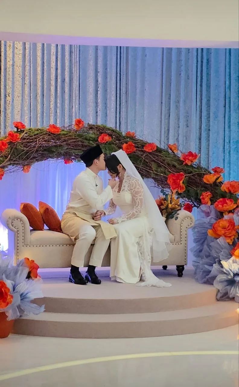 Cantik Persis Ratu, Hani Karmila Puteri Kesayangan Puan Sri Tiara Ini Sah Bergelar Isteri!