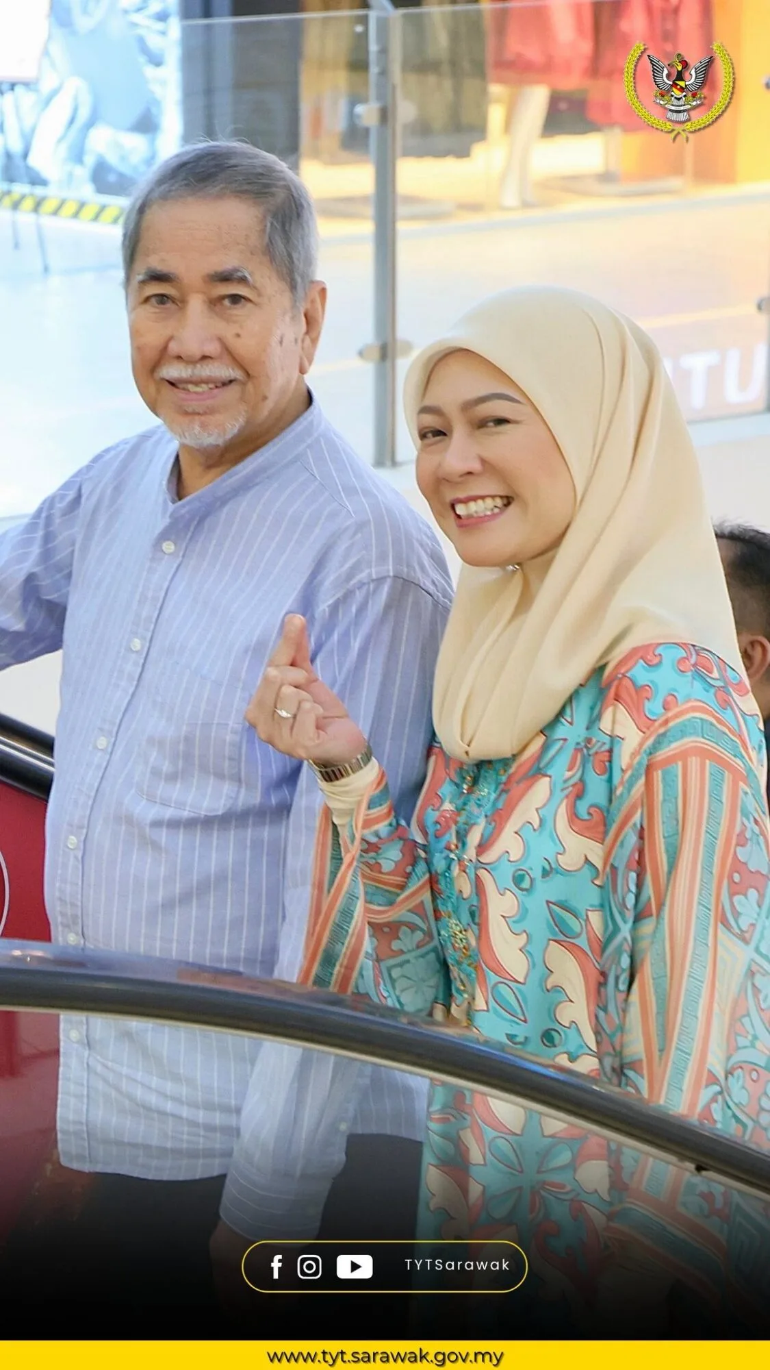 Bekas Pramugari & Pernah Jadi Guru, Keanggunan Isteri TYT Sarawak Toh Puan Datuk Patinggi Fauziah Jadi Bualan!