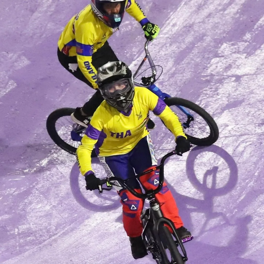 Cantik Asli Usia 47 Tahun, Permaisuri Suthida Bekas Pengawal Peribadi Diraja Pikat Hati Raja Thailand!