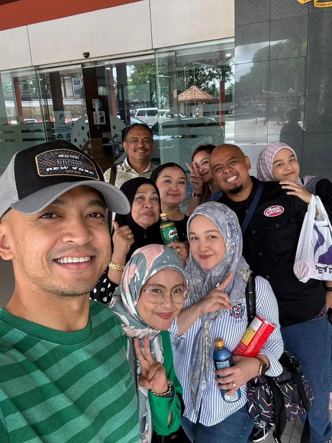 Masih Aktif Nyanyi & Dah Ada 2 Cucu, Ismaliza Kakak Tomok Ini Tampil Jelita Usia 46 Tahun!