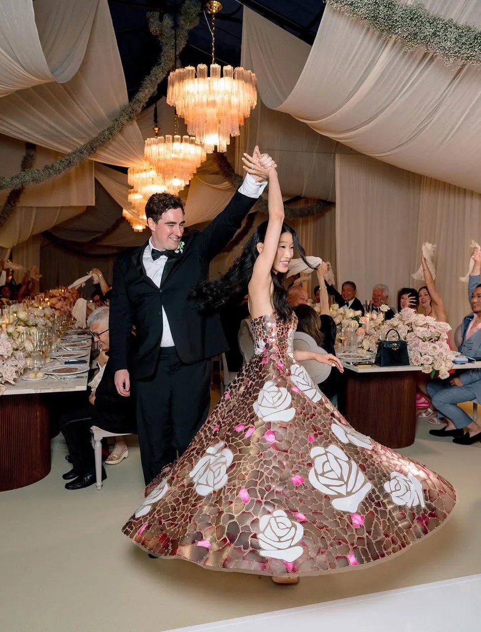 ‘Crazy Rich’ Becca Bloom Kini Berstatus Isteri, Pilih Itali Sebagai Lokasi Penyatuan Dua  Hati